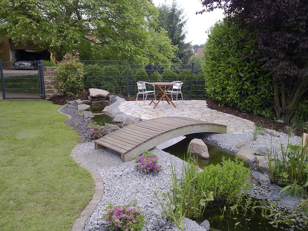 Brücke zur Sitzecke