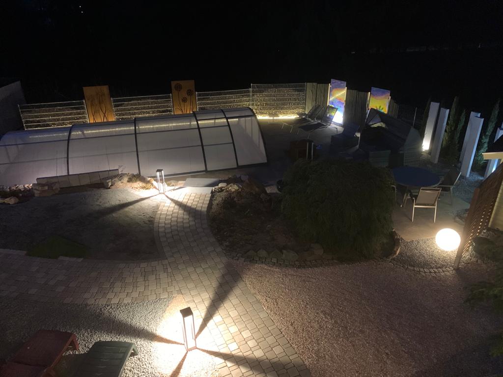 Objektbeleuchtungen mit LED-Strahlern und Kugelleuchten